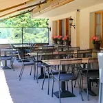Hirschen 3*
